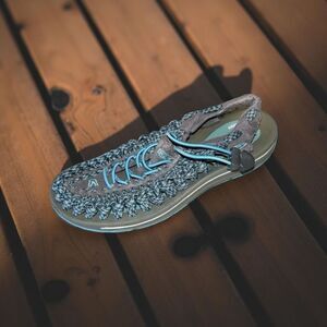 Women's Keen Rhododendron Uneek Sandals Size 5.5